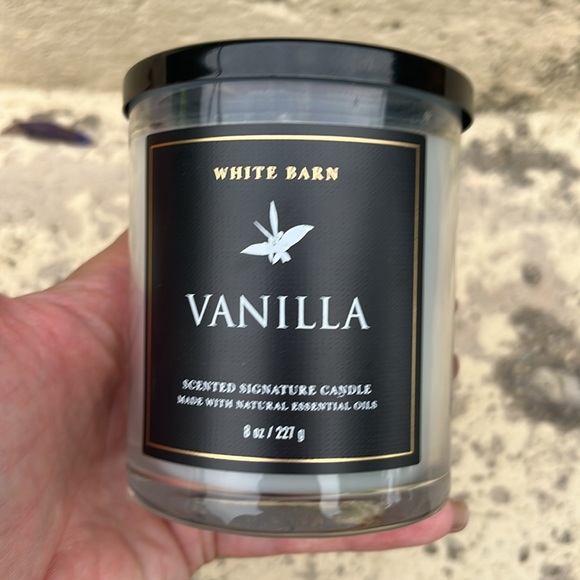 2 brand new white barn signature collection candle set - Picture 2 of 9